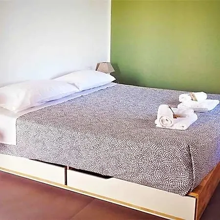 לינה וארוחת בוקר Amare Comfortable